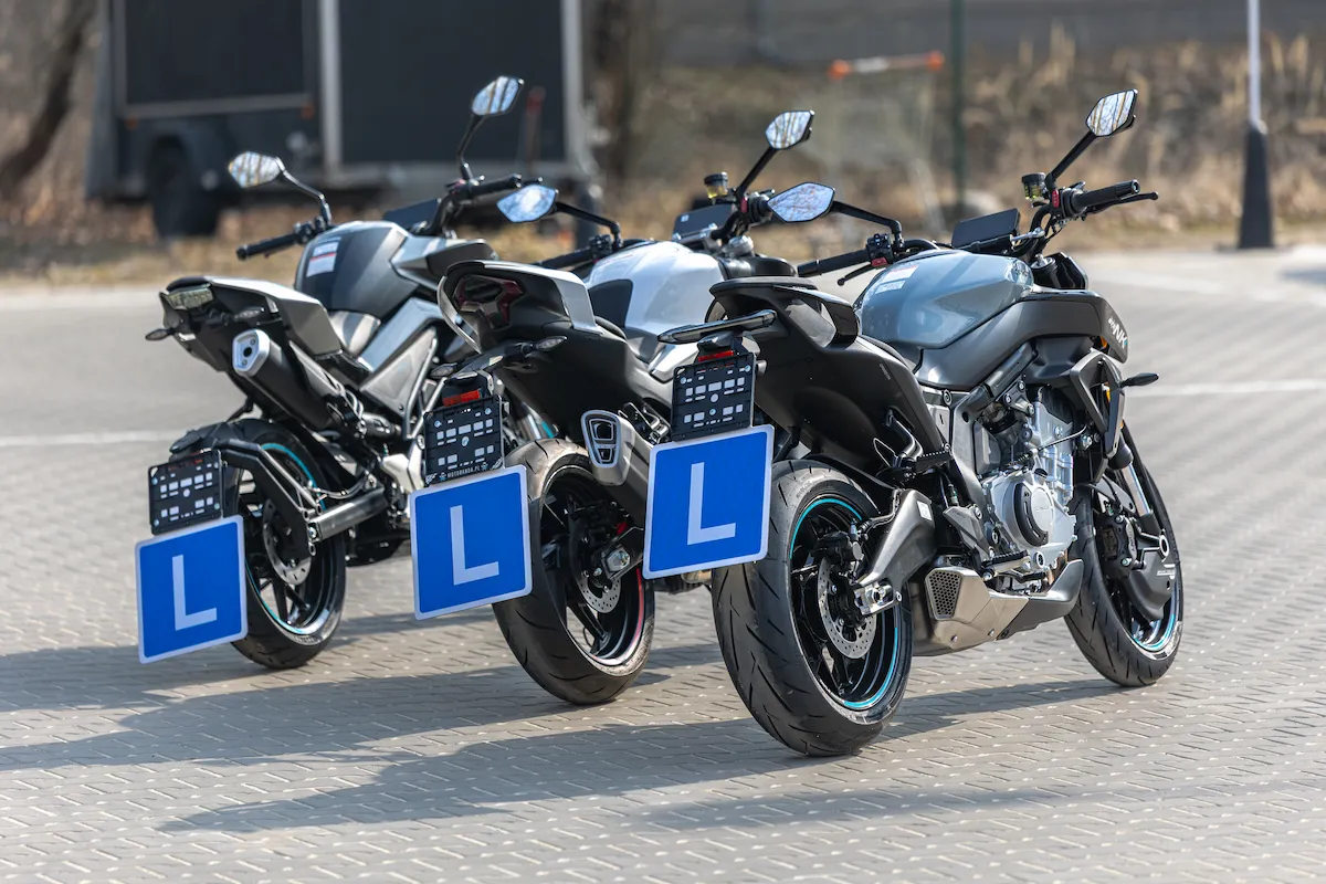 Motocykl CFMOTO wykorzystywany w Akademii Motobandy