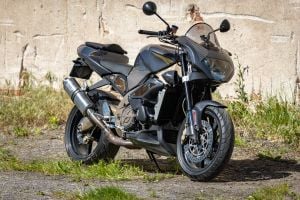 Aprilia Tuono 1000 - motocykl godny gladiatora!