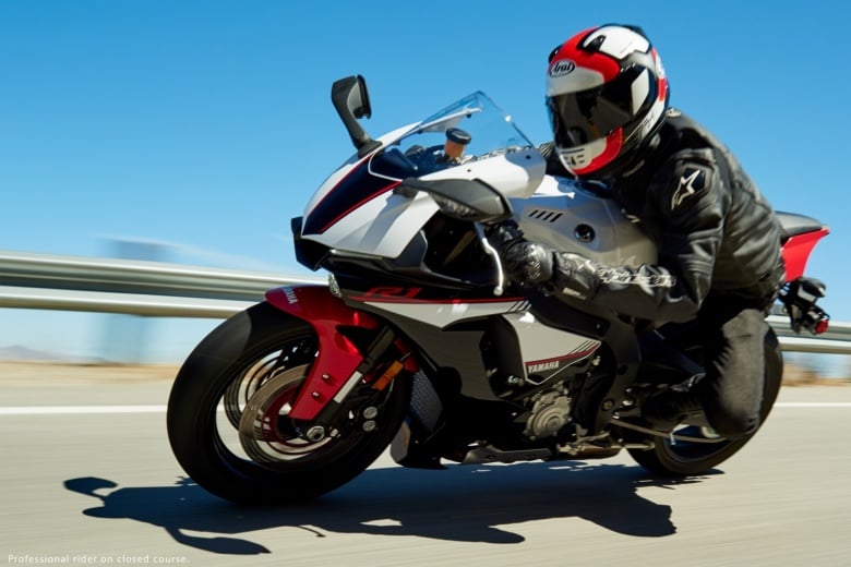 Yamaha R1S