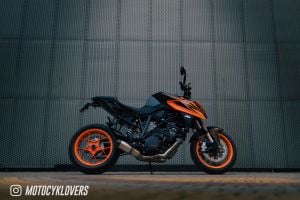 Ten motocykl NIE POWINIEN być legalny! KTM 1290 Super Duke R!