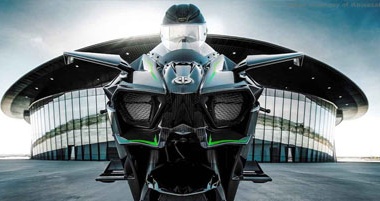  Kawasaki własnie udostępniło nowe oficjalne zdjęcia modelu H2R. 