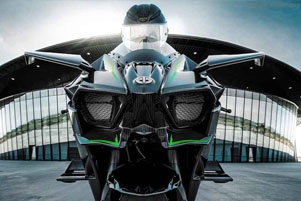 Kawasaki własnie udostępniło nowe oficjalne zdjęcia modelu H2R. 