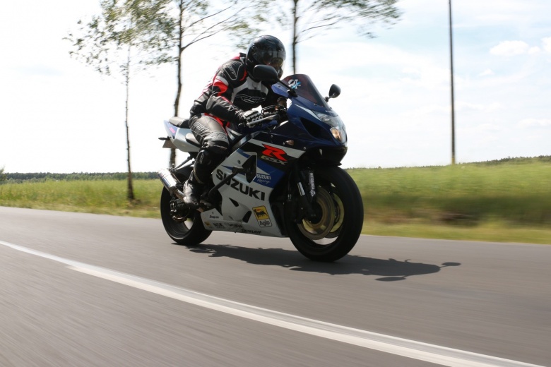 Suzuki GSX-R 750 K4