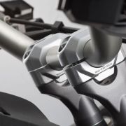 Zestaw Podwyższający Kierownicę Sw-Motech 22Mm Podwyższenie 25Mm Silver 