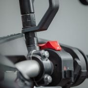 Podstawa montowana pod lusterko do skuterów i motocykli 
