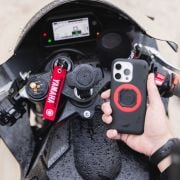 Wodoodporna ładowarka indukcyjna Quad Lock® 