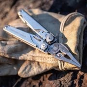 Multitool Leatherman Surge Czarny