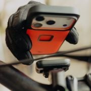 Etui na telefon Peak Design GNAR Case łososiowe 