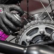Zestaw do pielęgnacji łańcucha Motorcycle Chain Care Kit Muc-Off 