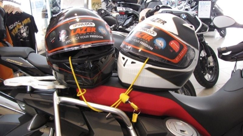 Zabezpiecz swoje przedmioty, kask, ubrania, do motocykla