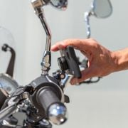 Uchwyt Na Telefon Na Klamkę Sprzęgła Lub Hamulca SP Connect Clutch Moto Mount Pro Black